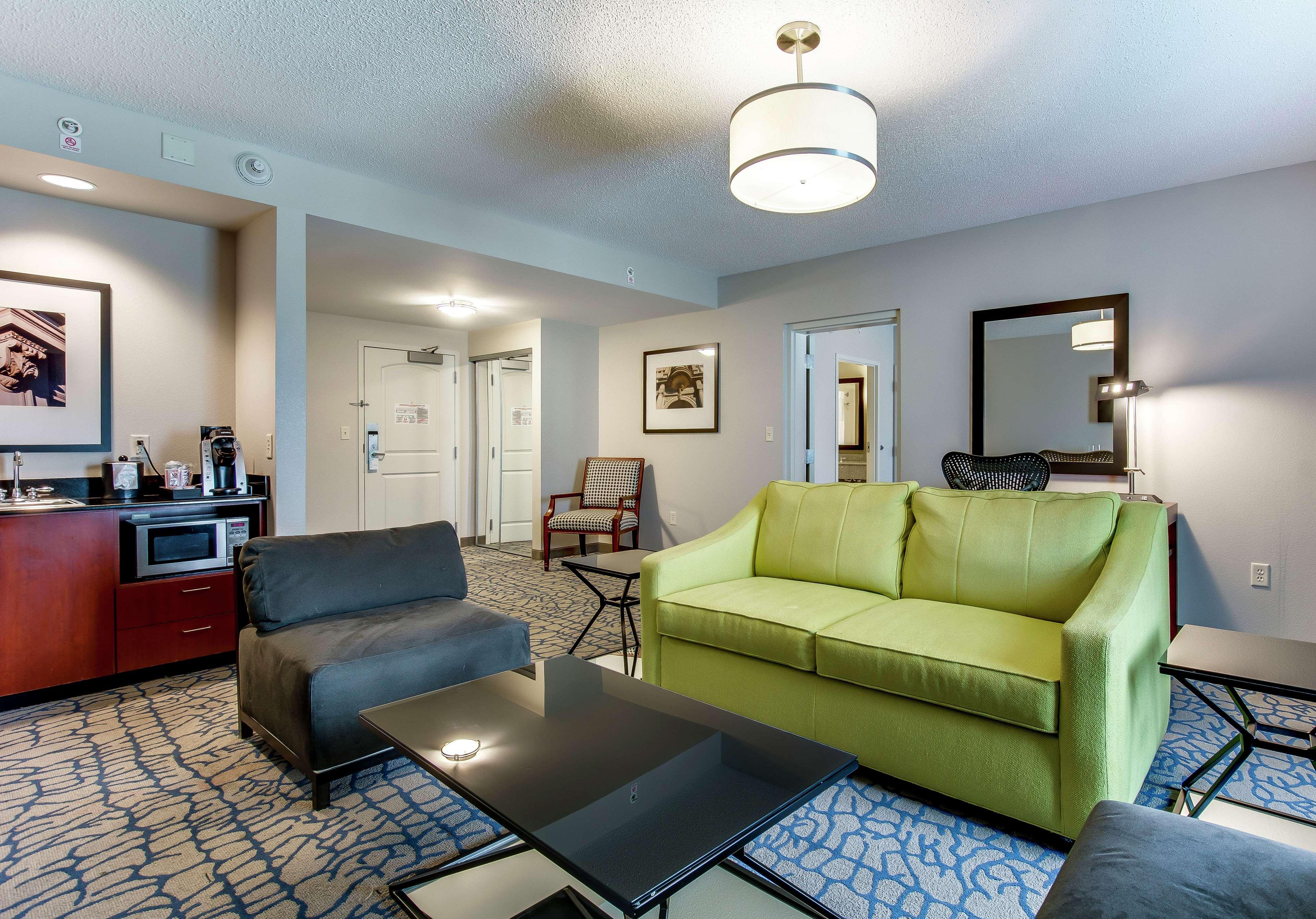 Hilton Garden Inn Louisville-Northeast Luaran gambar
