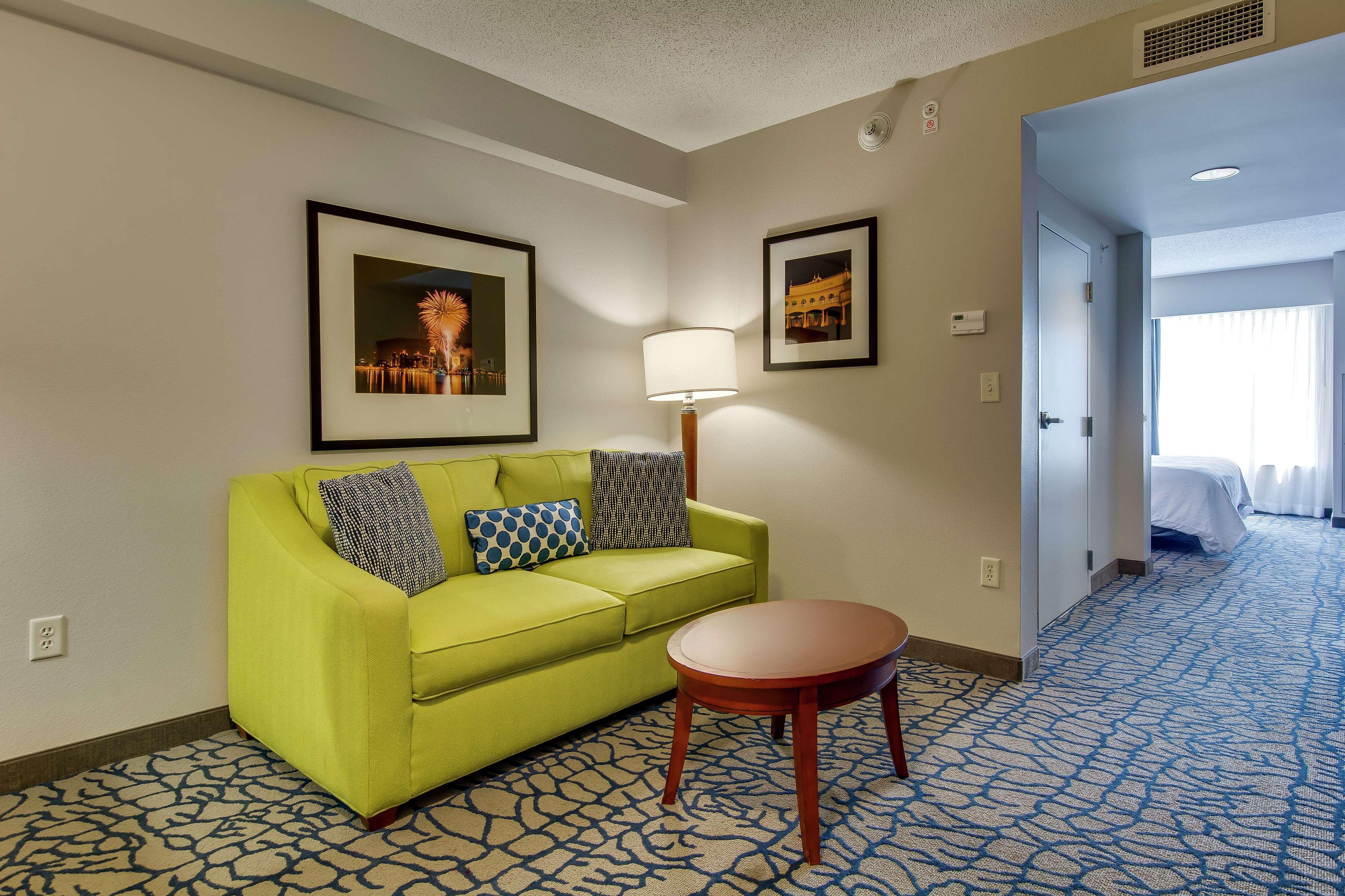 Hilton Garden Inn Louisville-Northeast Luaran gambar