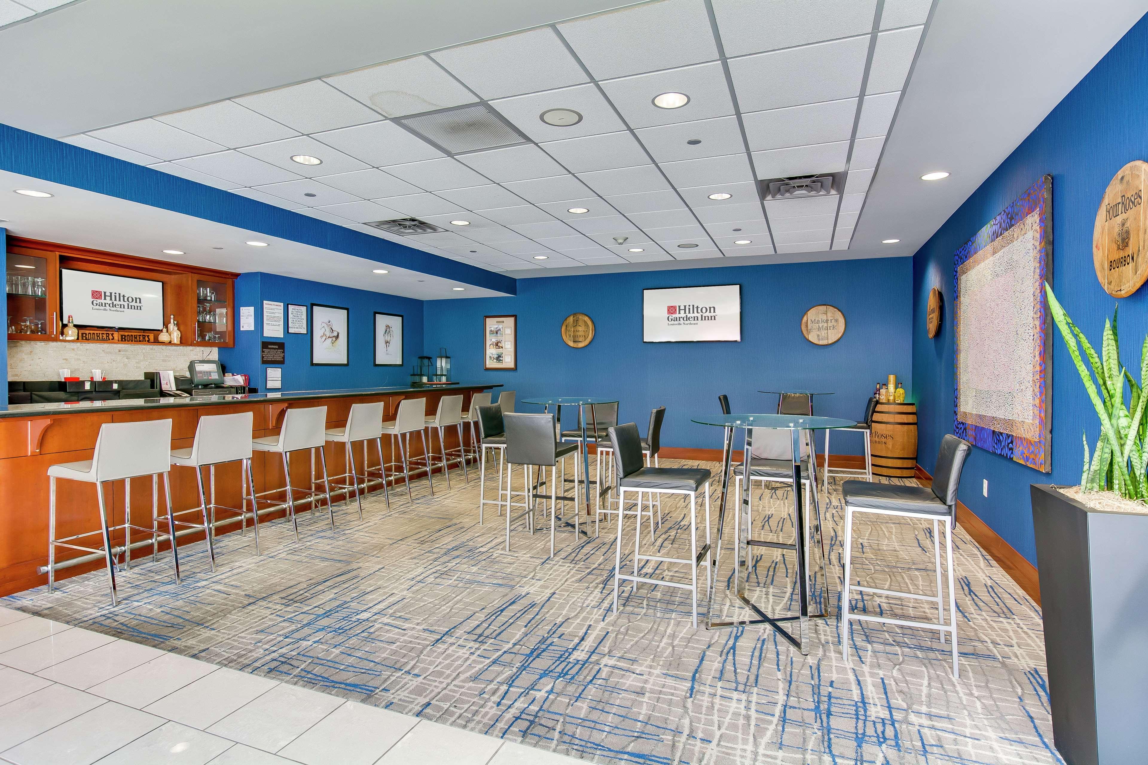 Hilton Garden Inn Louisville-Northeast Luaran gambar
