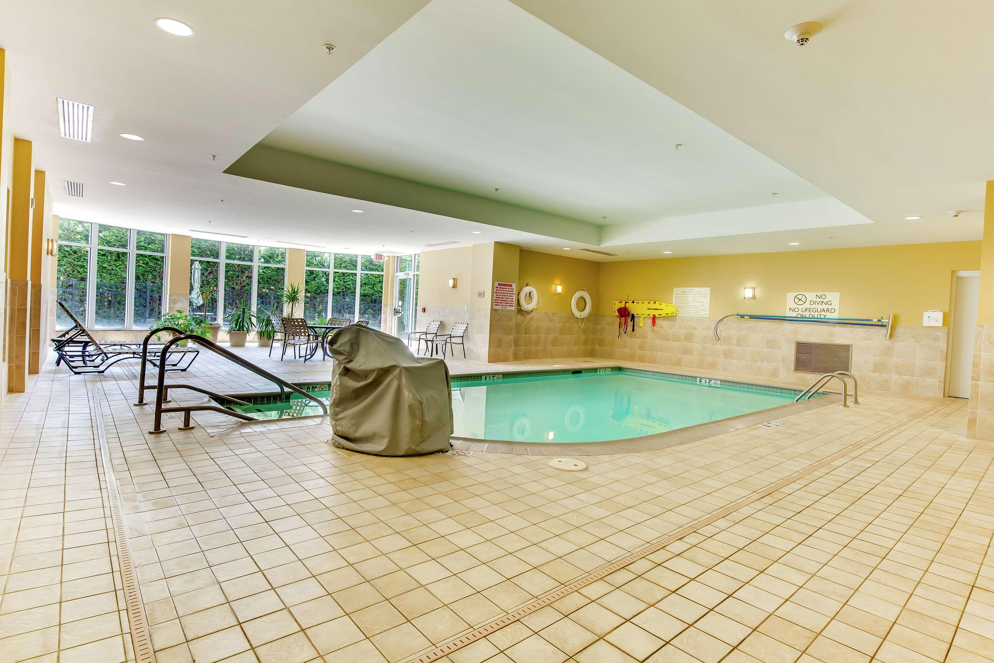 Hilton Garden Inn Louisville-Northeast Luaran gambar