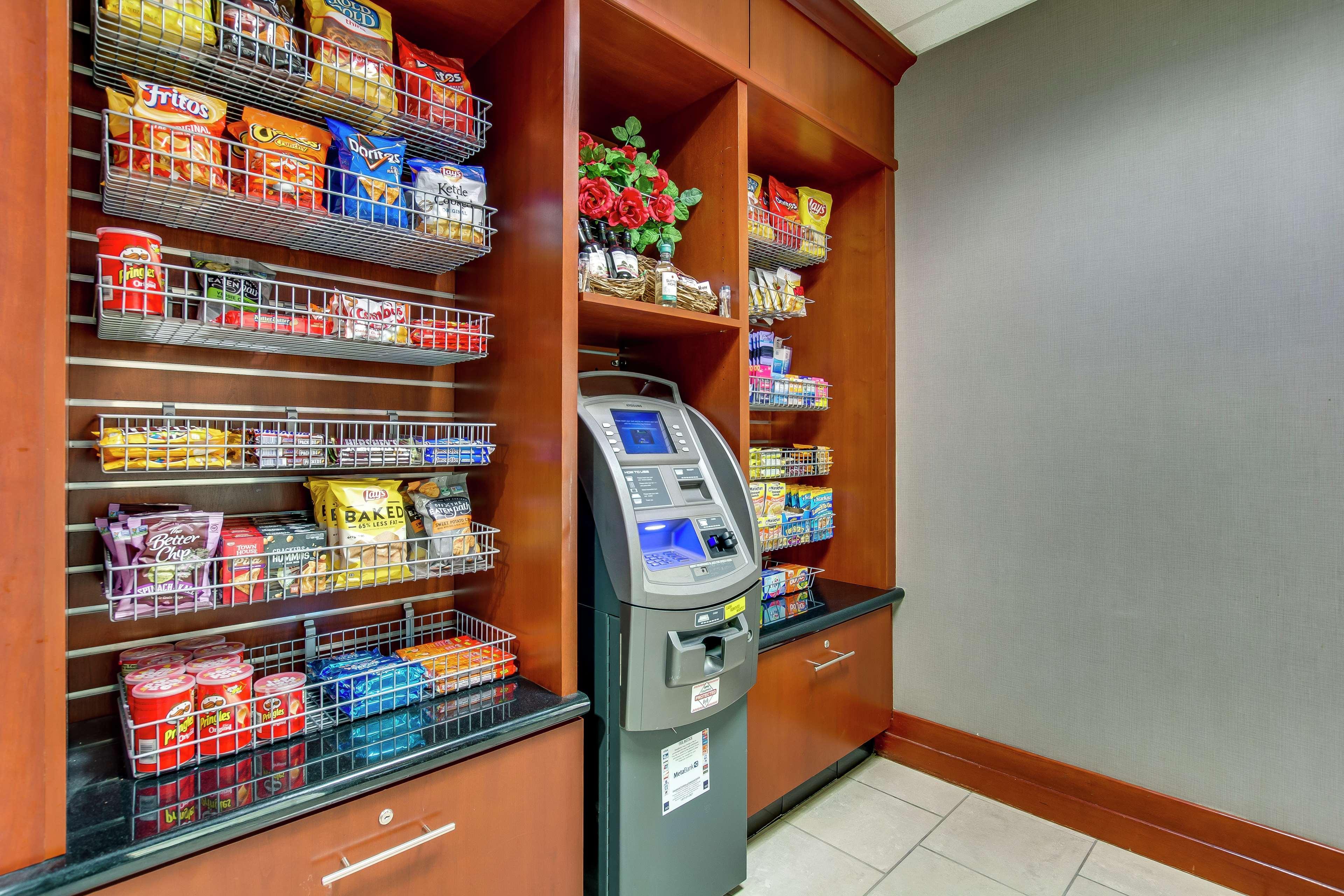 Hilton Garden Inn Louisville-Northeast Luaran gambar