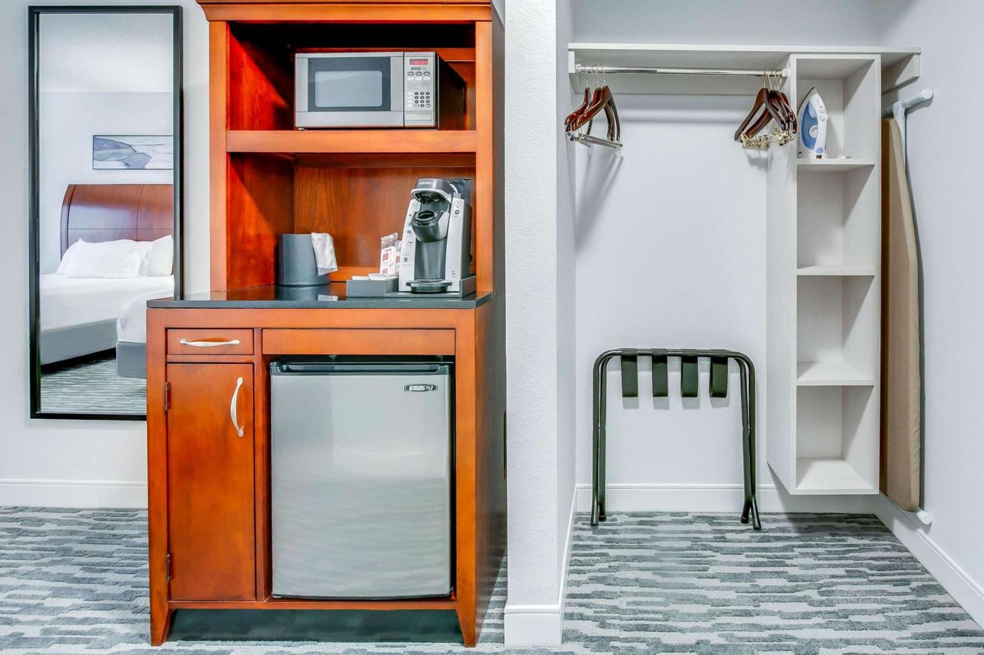 Hilton Garden Inn Louisville-Northeast Luaran gambar