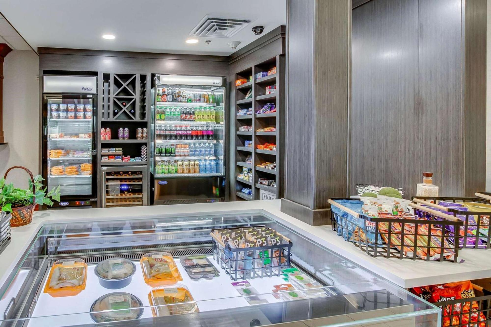 Hilton Garden Inn Louisville-Northeast Luaran gambar